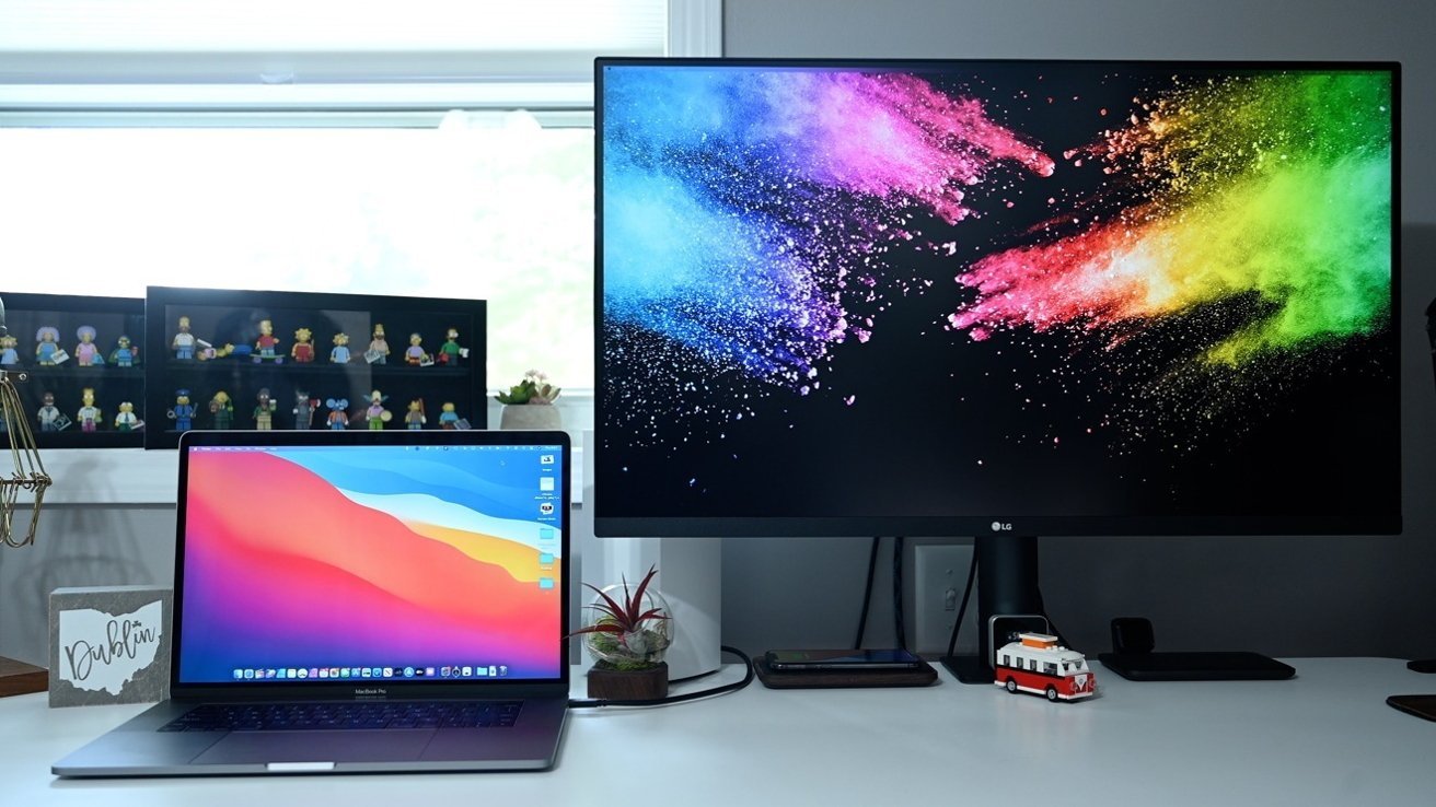 Thunderbolt 5 vs Thunderbolt 4 — More bandwidth in TB5 means more displays and higher refresh rates.
